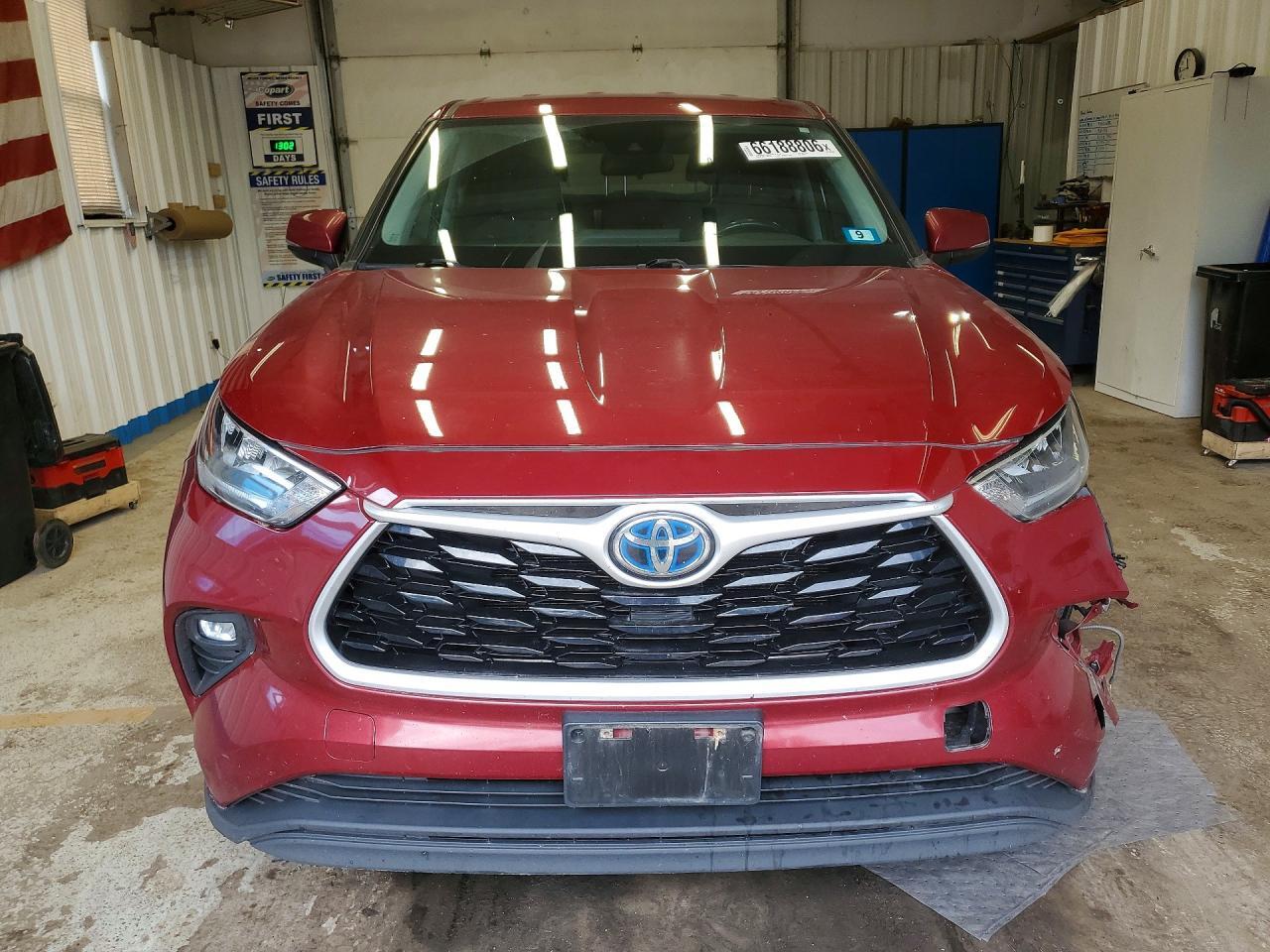 2020 TOYOTA HIGHLANDER HYBRID LE — Фото 5 из 13