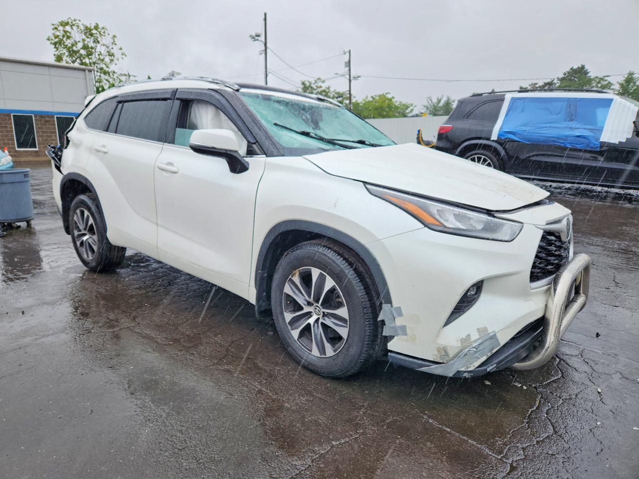 2020 TOYOTA HIGHLANDER XLE — Фото 4 из 14