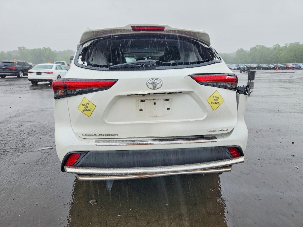 2020 TOYOTA HIGHLANDER XLE — Фото 6 из 14