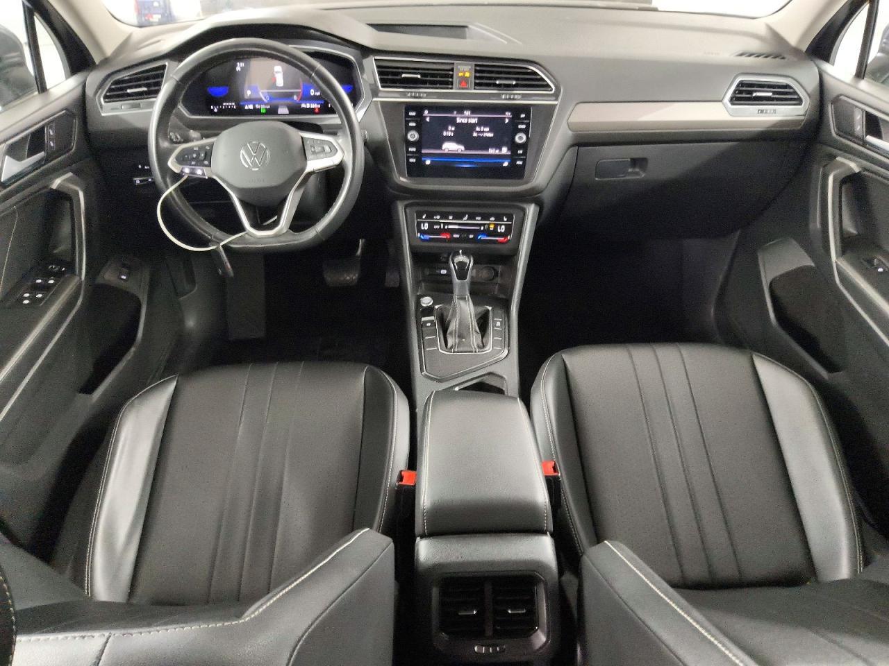 2024 VOLKSWAGEN TIGUAN SE — Фото 8 из 13