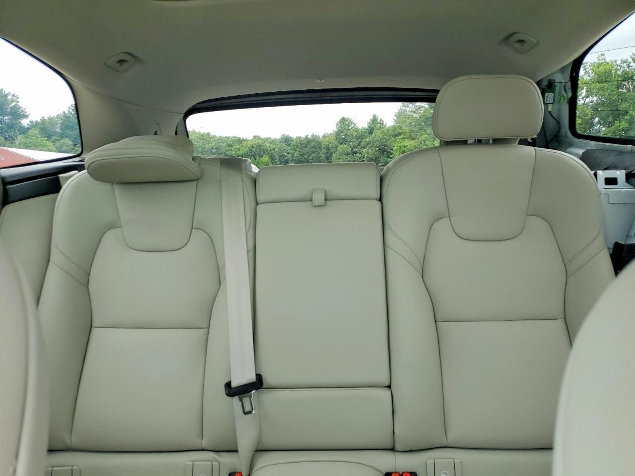 2024 VOLVO XC60 PLUS — Фото 10 из 14