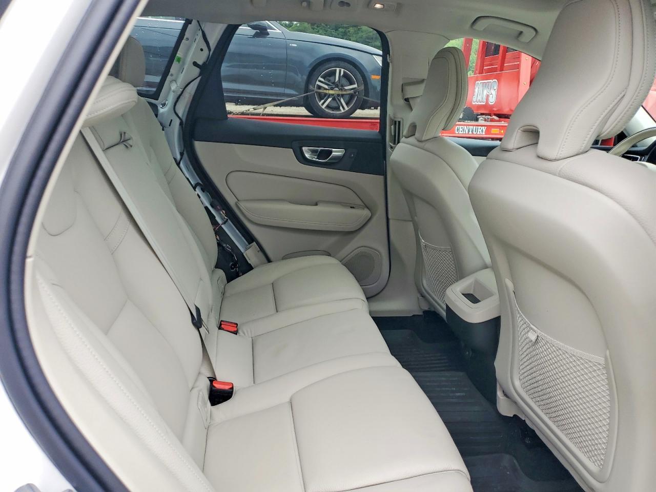 2024 VOLVO XC60 PLUS — Фото 11 из 14