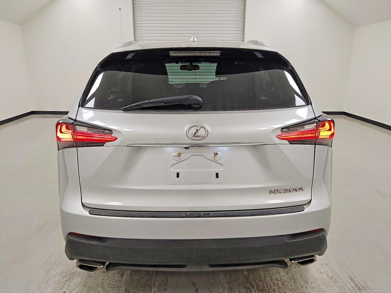 2016 LEXUS NX 200T BASE — Фото 6 из 13
