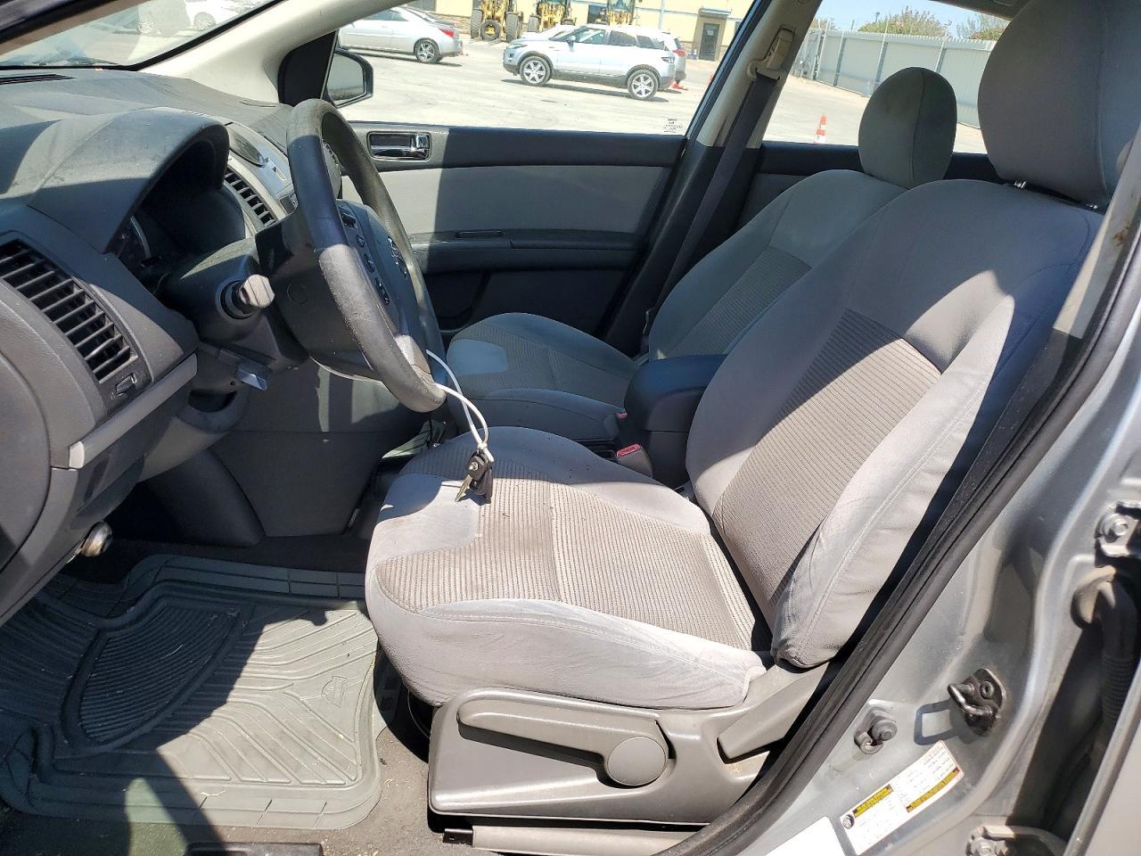 2010 NISSAN SENTRA 2.0 — Фото 7 из 12