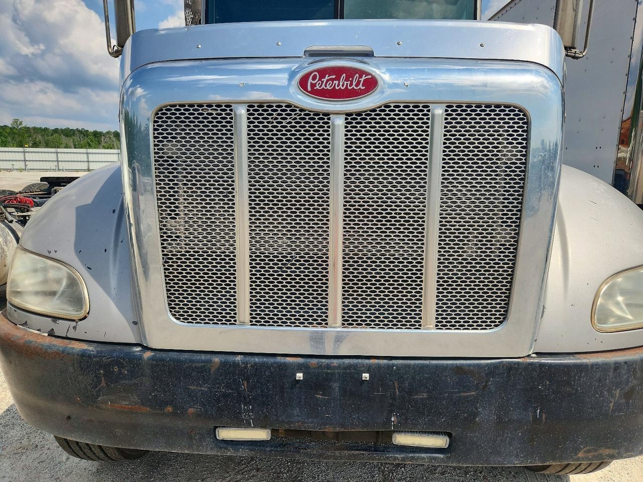 2010 PETERBILT 340 — Фото 7 из 10