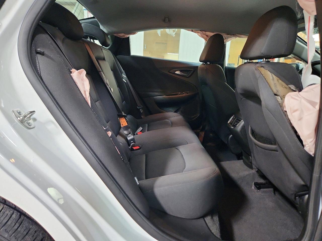 2025 CHEVROLET MALIBU LT — Фото 10 из 12