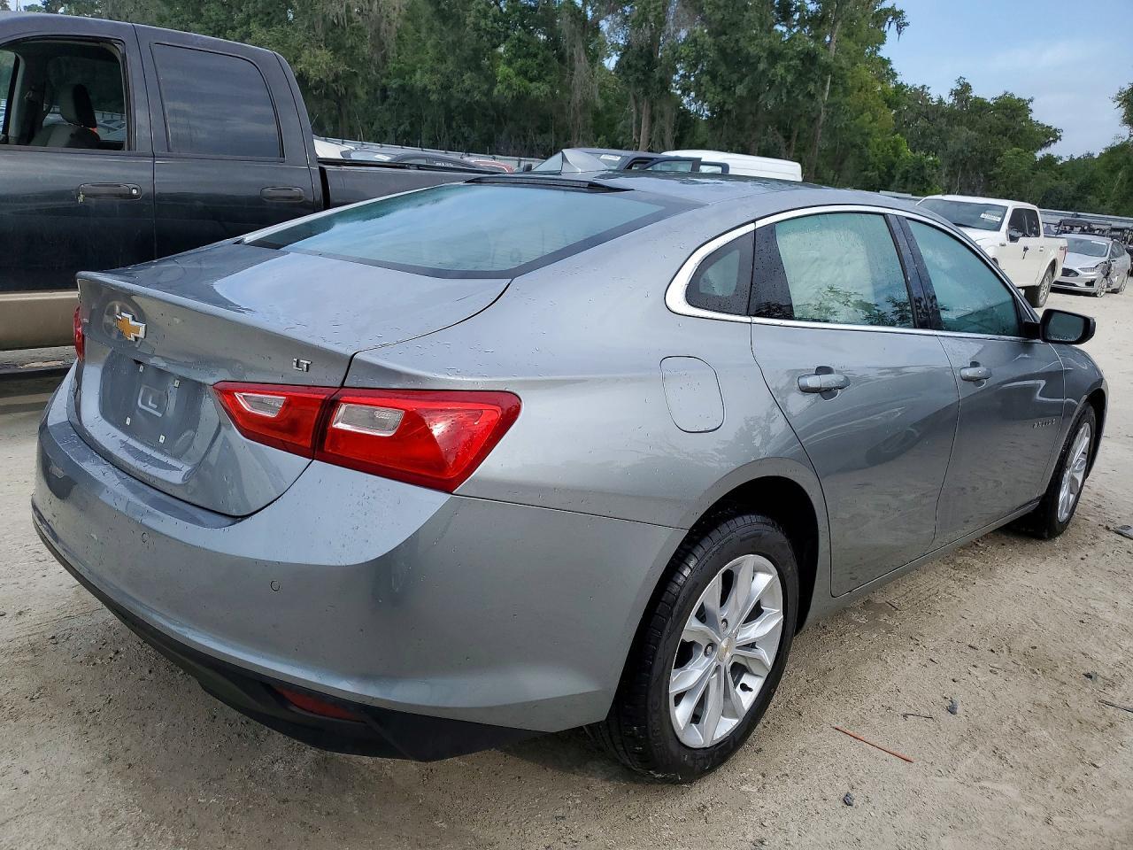 2025 CHEVROLET MALIBU LT — Фото 3 из 12