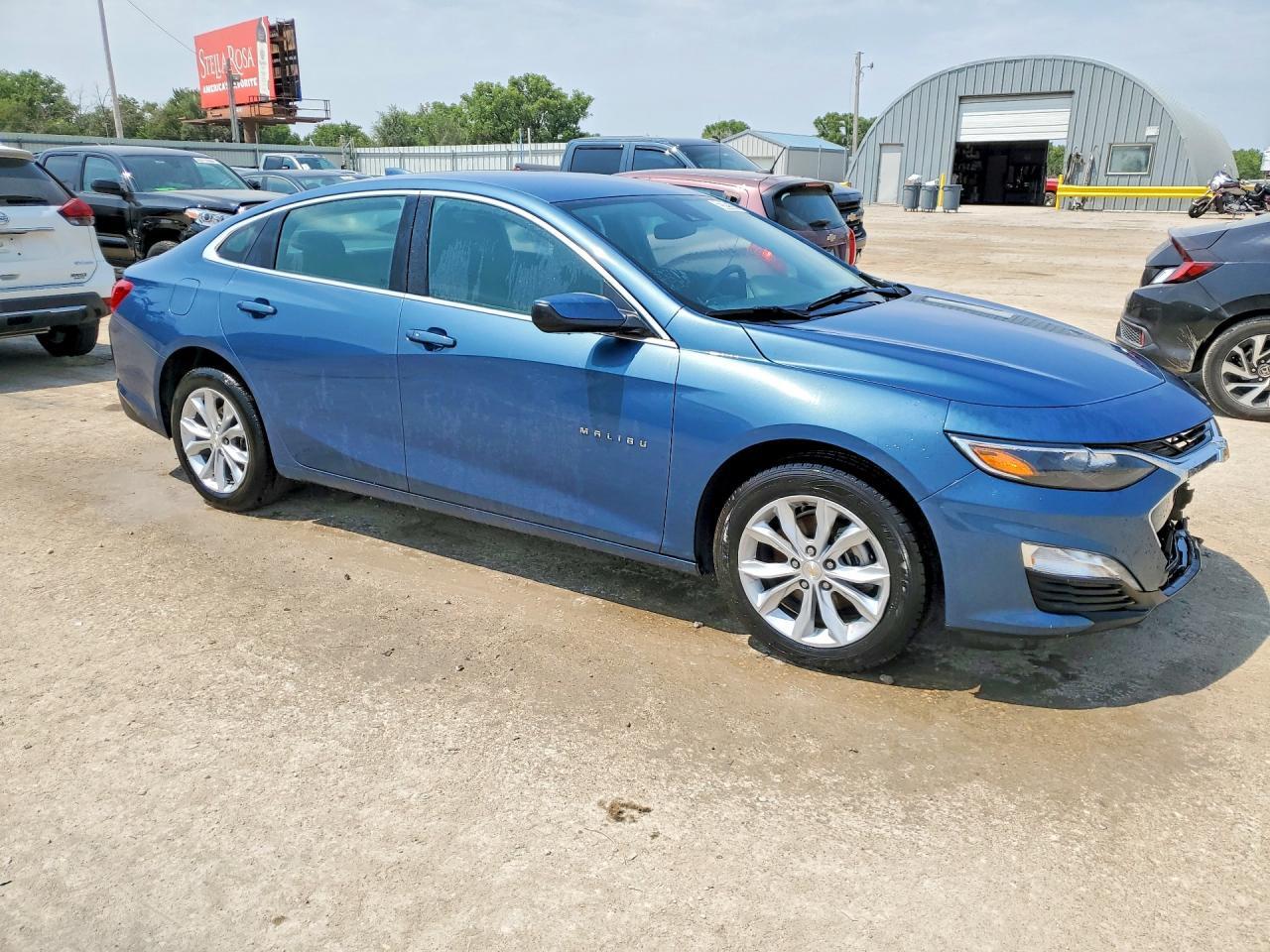 2025 CHEVROLET MALIBU LT — Фото 4 из 12