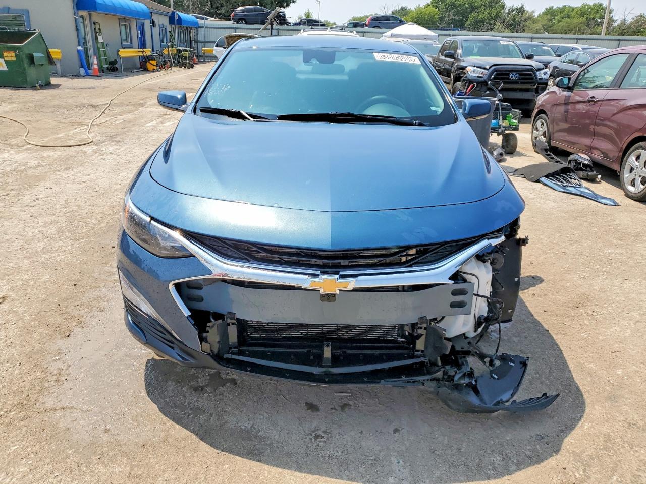 2025 CHEVROLET MALIBU LT — Фото 5 из 12