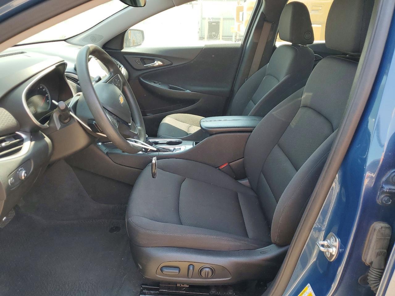 2025 CHEVROLET MALIBU LT — Фото 7 из 12