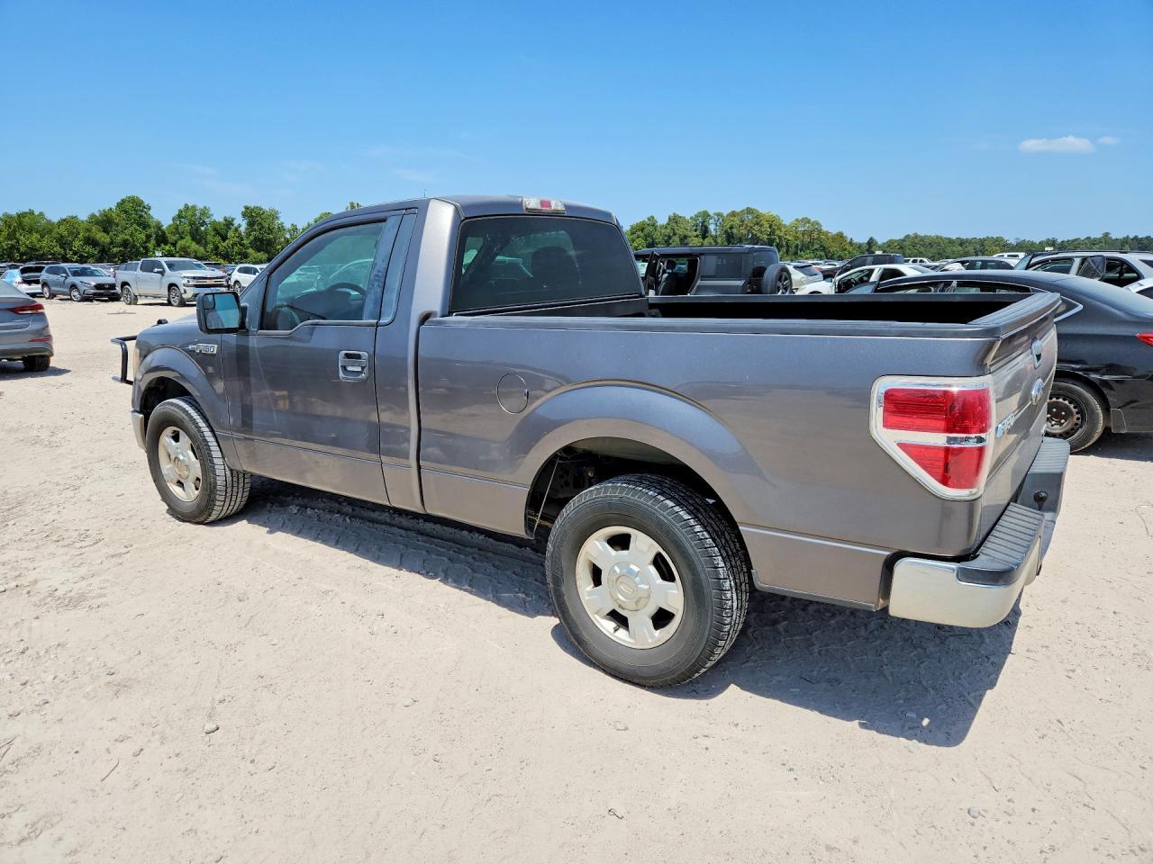 2013 FORD F150 — Фото 2 из 12
