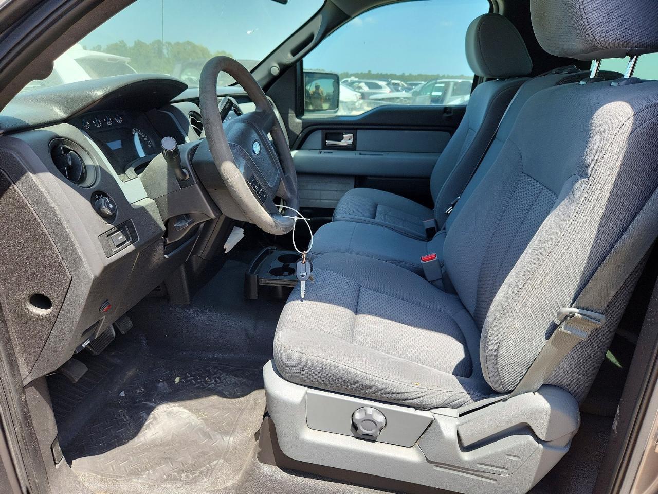 2013 FORD F150 — Фото 7 из 12