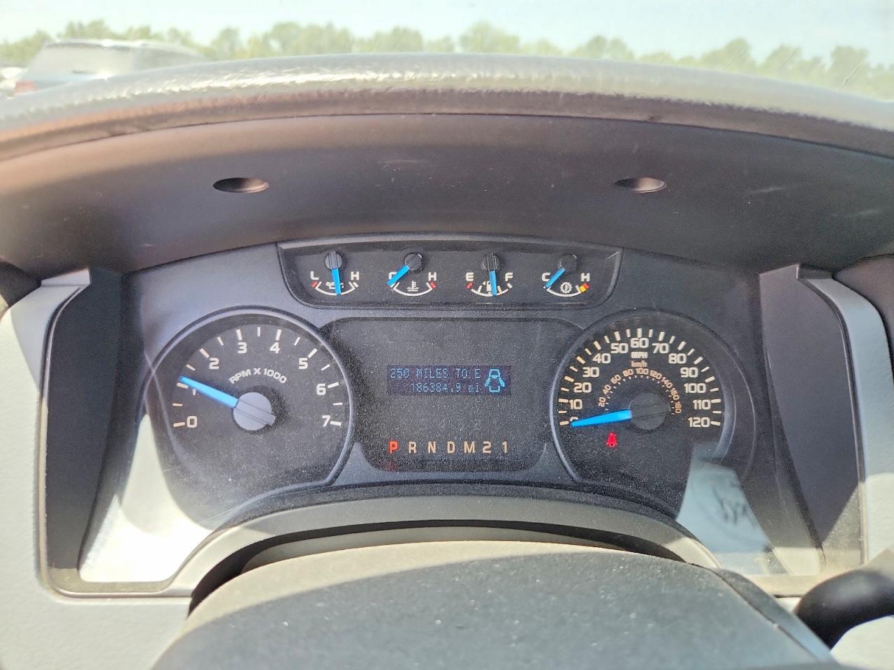 2013 FORD F150 — Фото 9 из 12