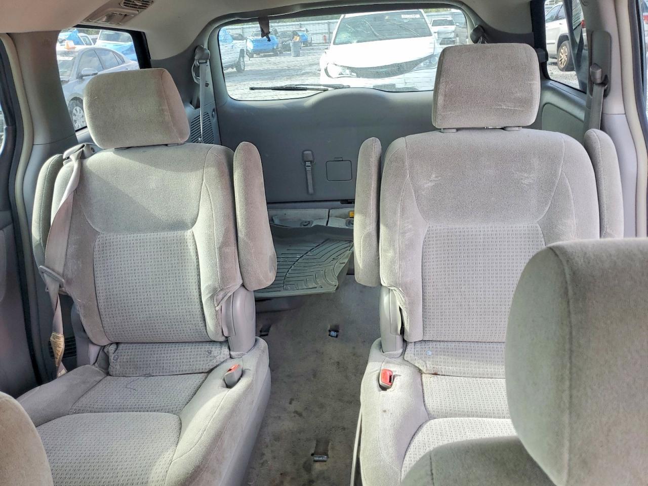 2006 TOYOTA SIENNA CE 7 PASSENGER — Фото 10 из 13