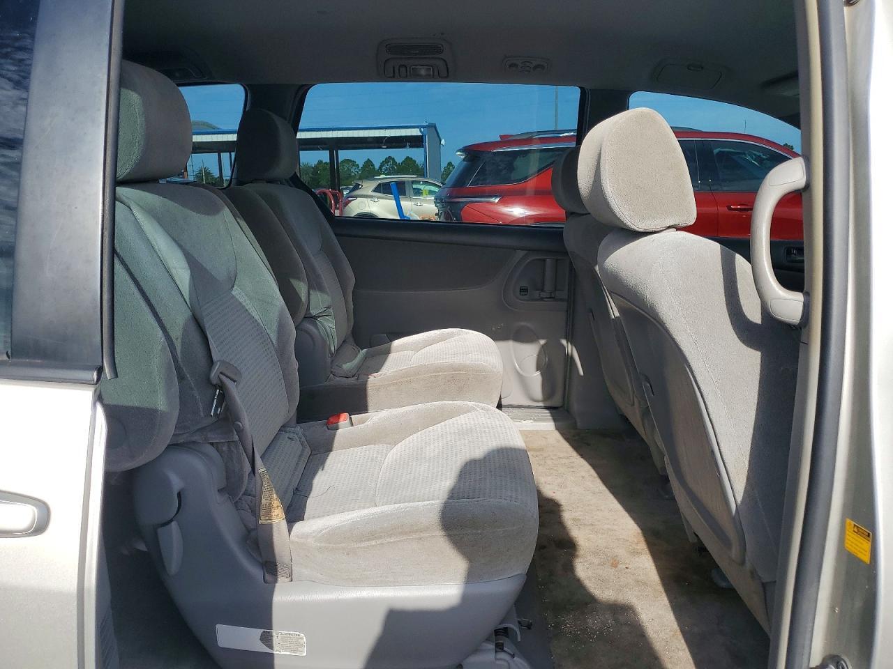 2006 TOYOTA SIENNA CE 7 PASSENGER — Фото 11 из 13