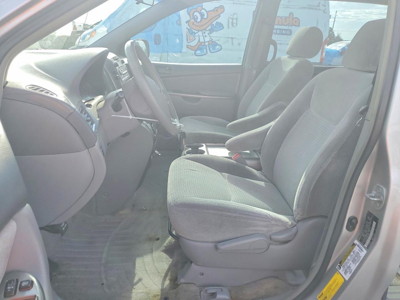 2006 TOYOTA SIENNA CE 7 PASSENGER — Фото 7 из 13