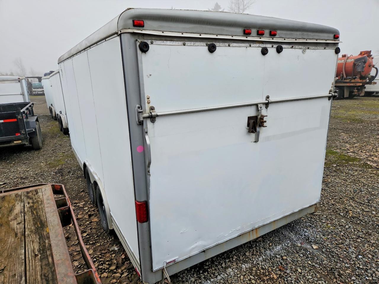 2006 WELLS CARGO ENCLOSED CARGO TRAILER — Фото 3 из 10