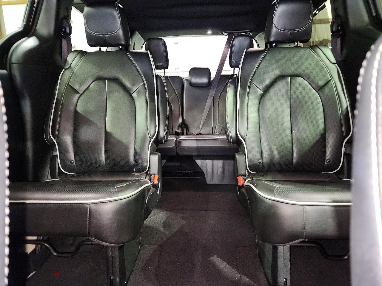 2025 CHRYSLER PACIFICA LIMITED — Фото 10 из 13