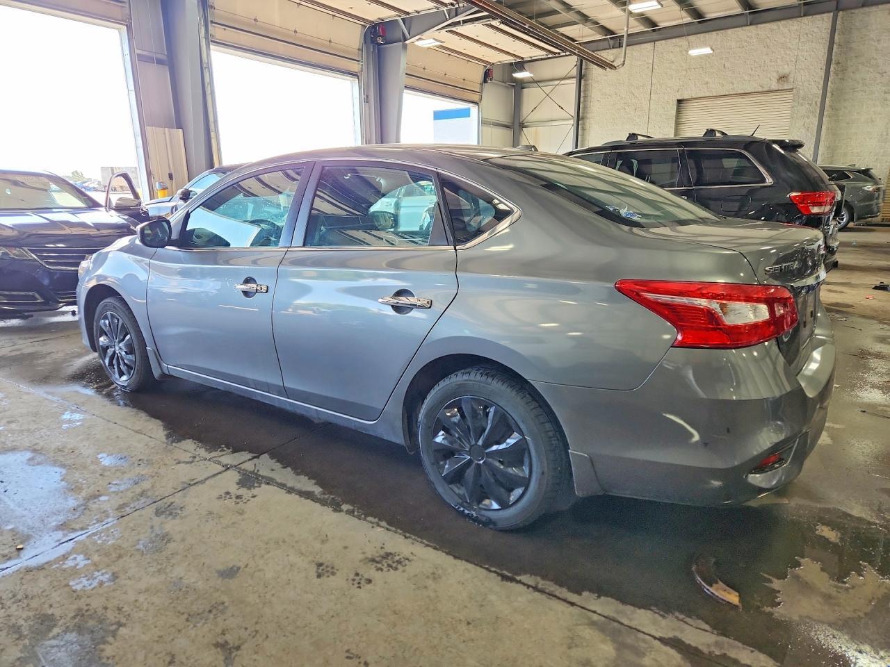 2016 NISSAN SENTRA SV — Фото 2 из 12