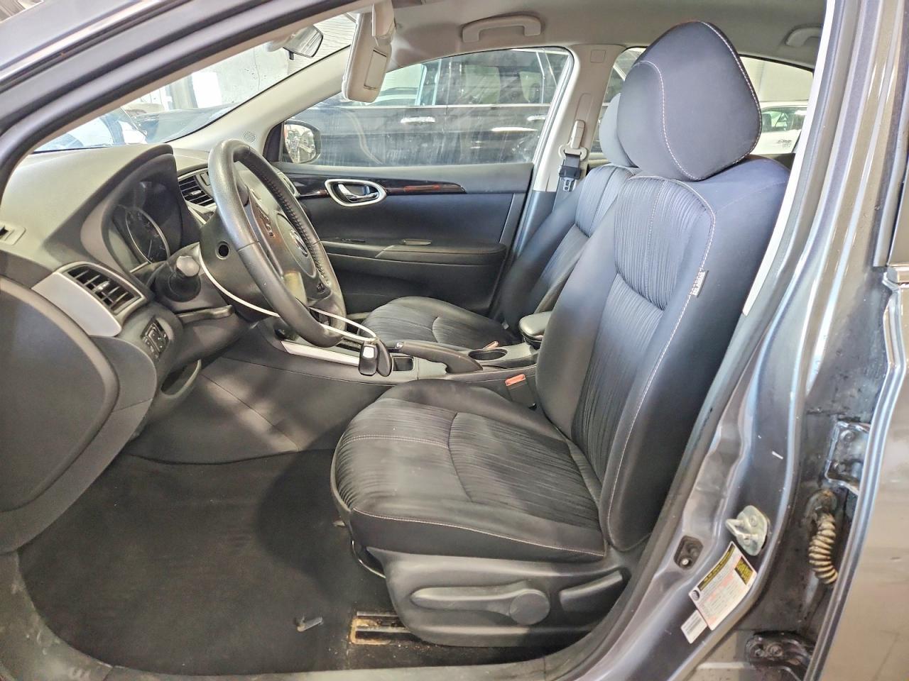 2016 NISSAN SENTRA SV — Фото 7 из 12
