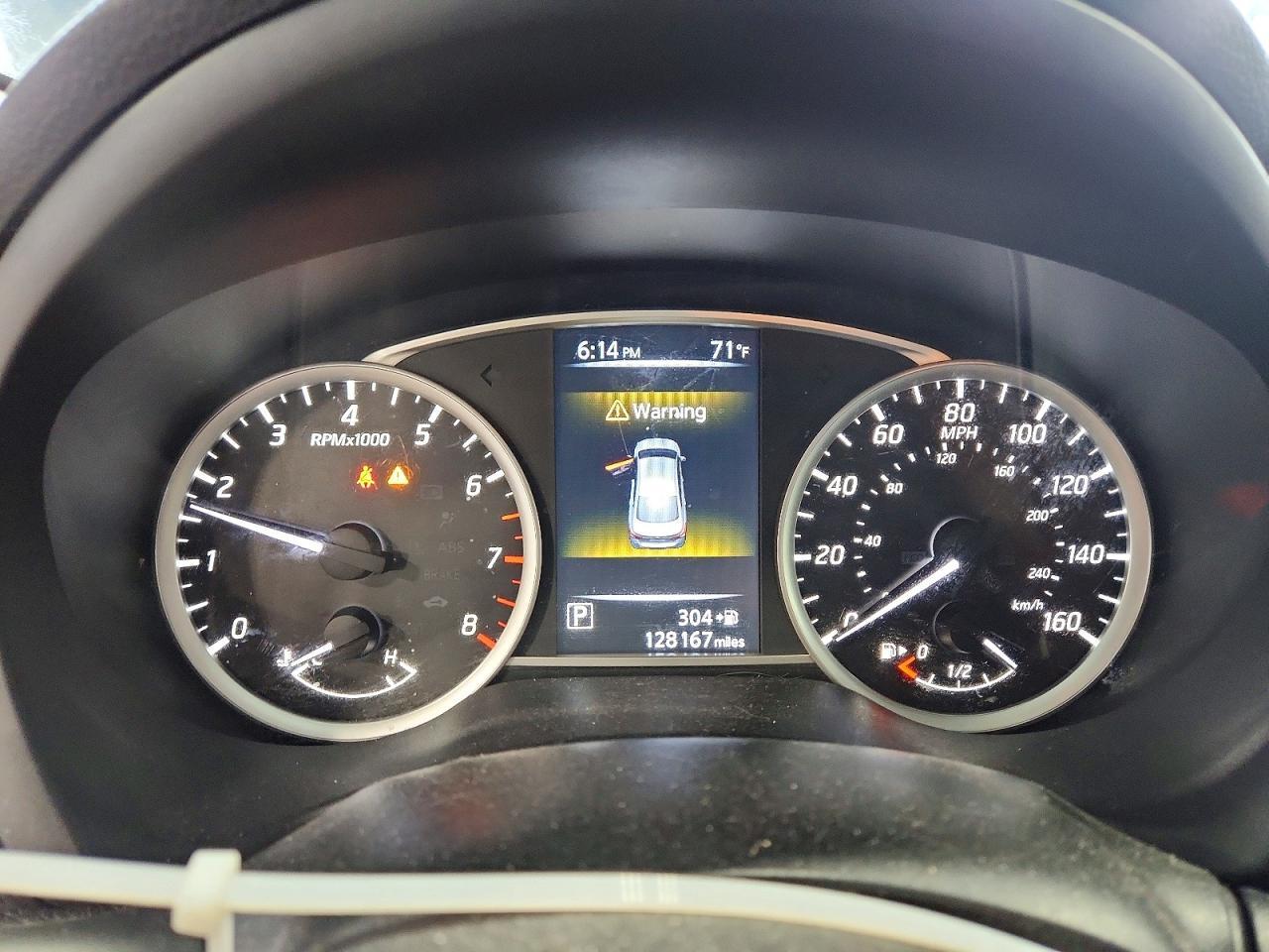 2016 NISSAN SENTRA SV — Фото 9 из 12