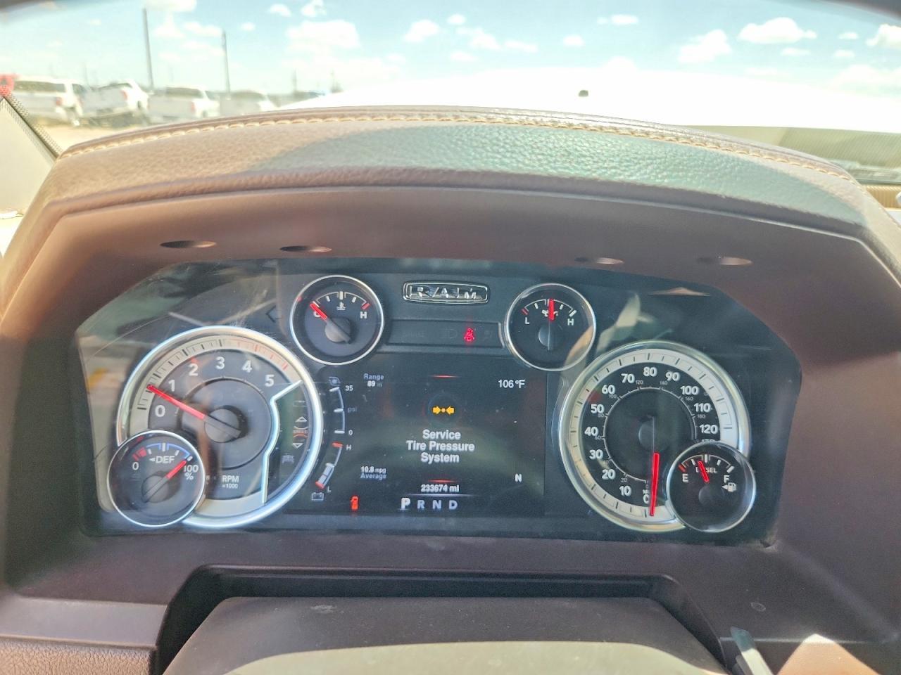 2016 RAM 3500 LARAMIE — Фото 9 из 13