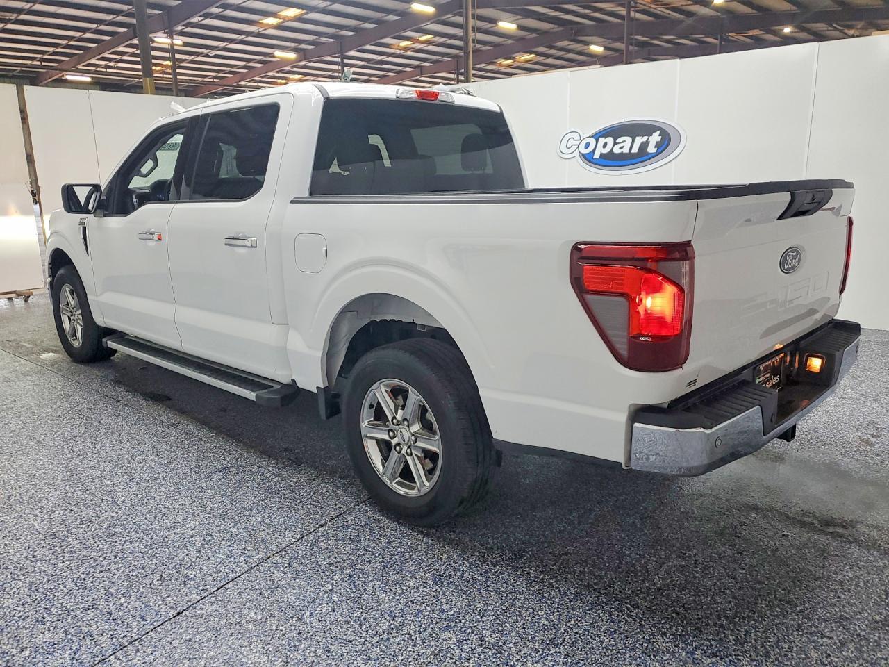 2025 FORD F150 XLT — Фото 2 из 13