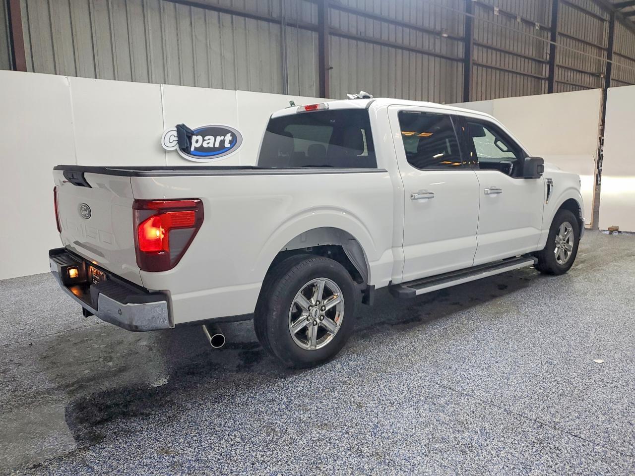 2025 FORD F150 XLT — Фото 3 из 13