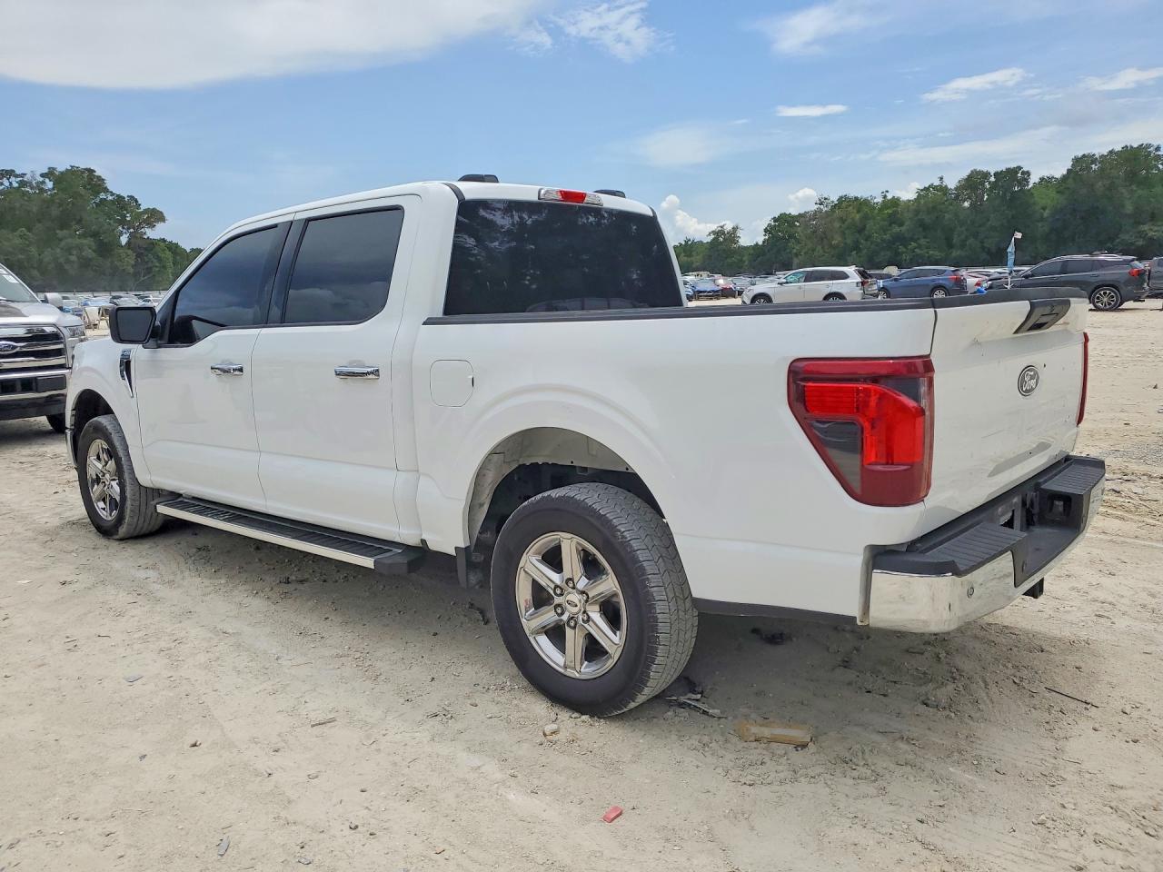2025 FORD F150 XLT — Фото 2 из 12