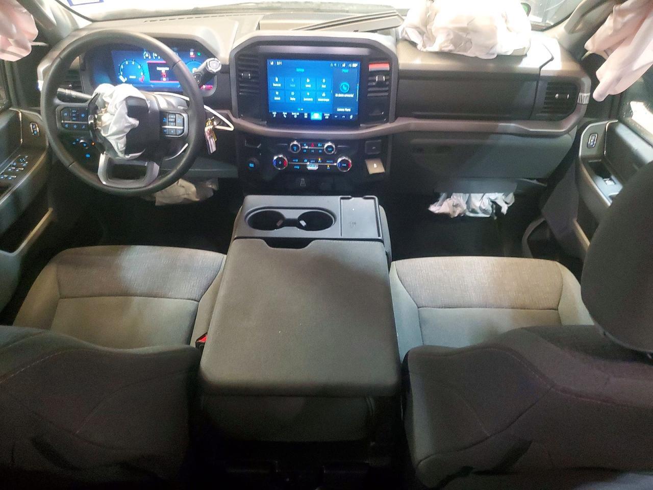 2025 FORD F150 XLT — Фото 8 из 13