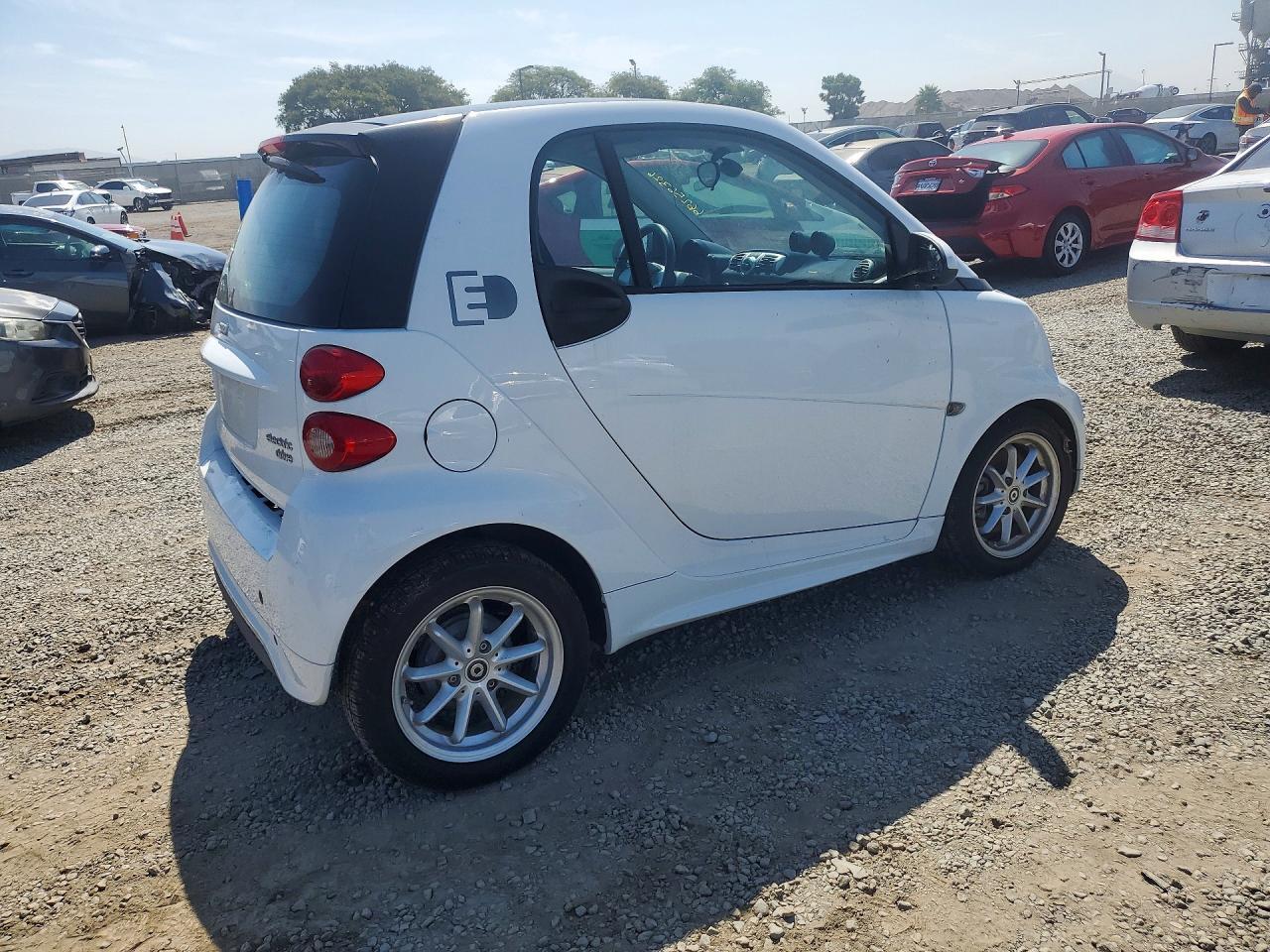 2016 SMART FORTWO — Фото 3 из 12