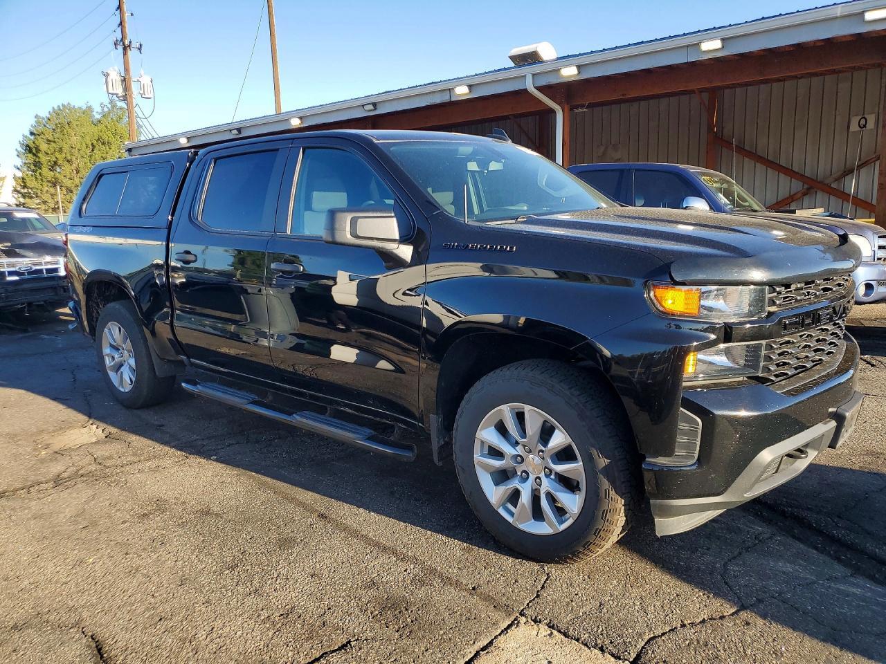 2021 CHEVROLET SILVERADO K1500 CUSTOM — Фото 4 из 12