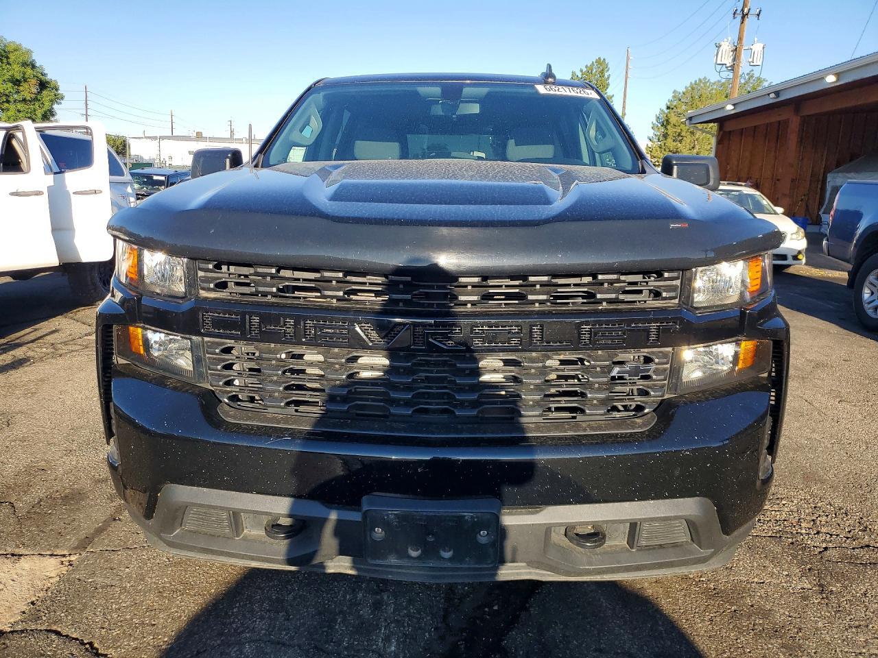 2021 CHEVROLET SILVERADO K1500 CUSTOM — Фото 5 из 12