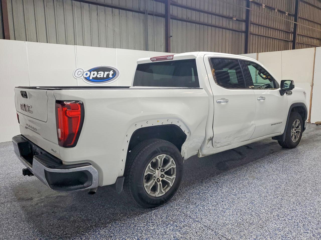 2025 GMC SIERRA C1500 SLT — Фото 3 из 12