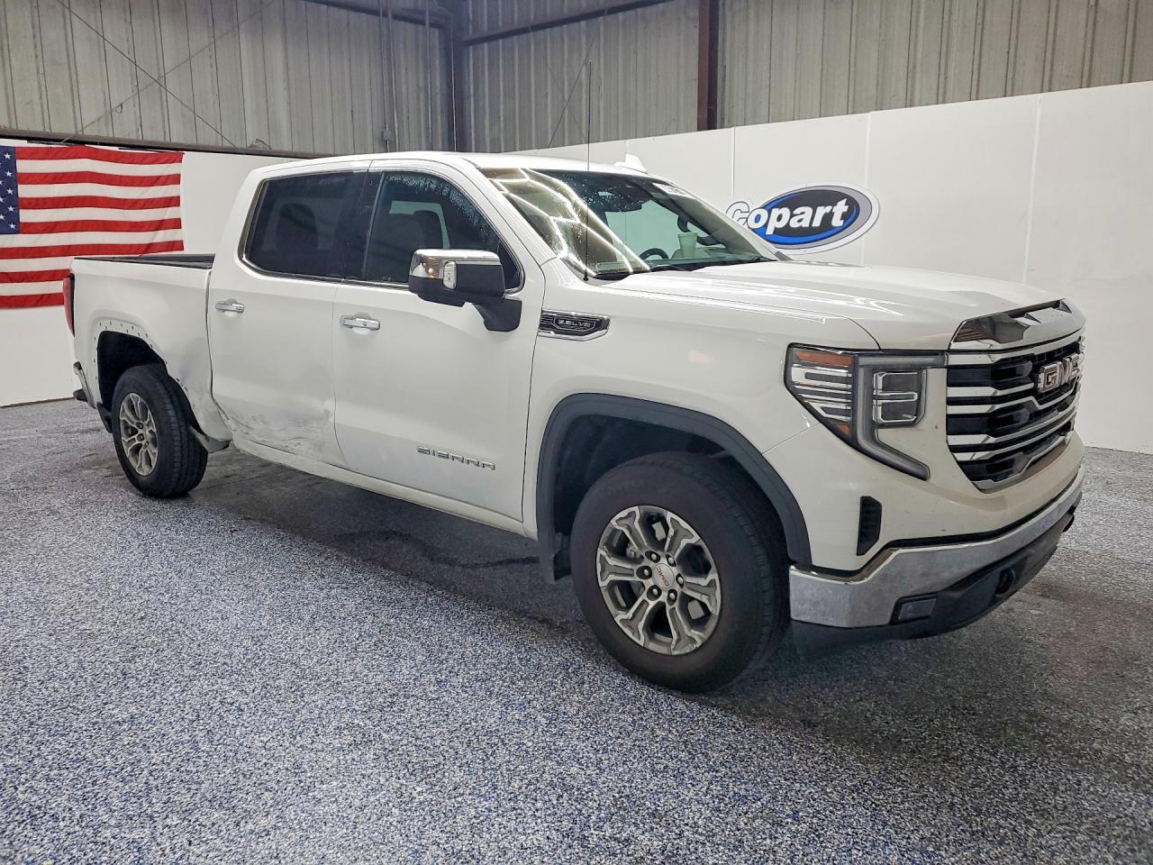 2025 GMC SIERRA C1500 SLT — Фото 4 из 12