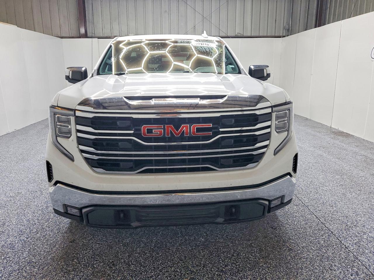 2025 GMC SIERRA C1500 SLT — Фото 5 из 12