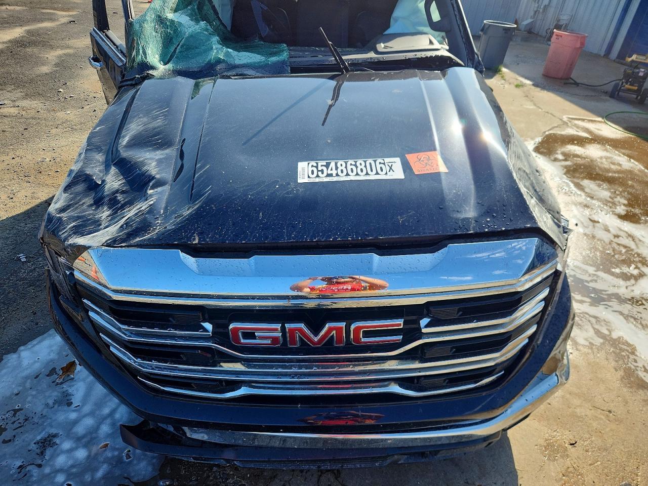 2025 GMC SIERRA K1500 SLT — Фото 11 из 12