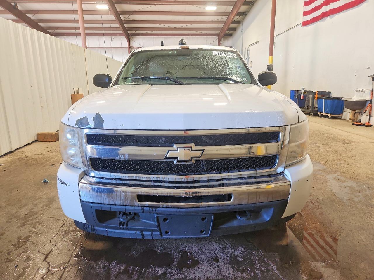 2011 CHEVROLET SILVERADO K1500 HYBRID — Фото 5 из 13