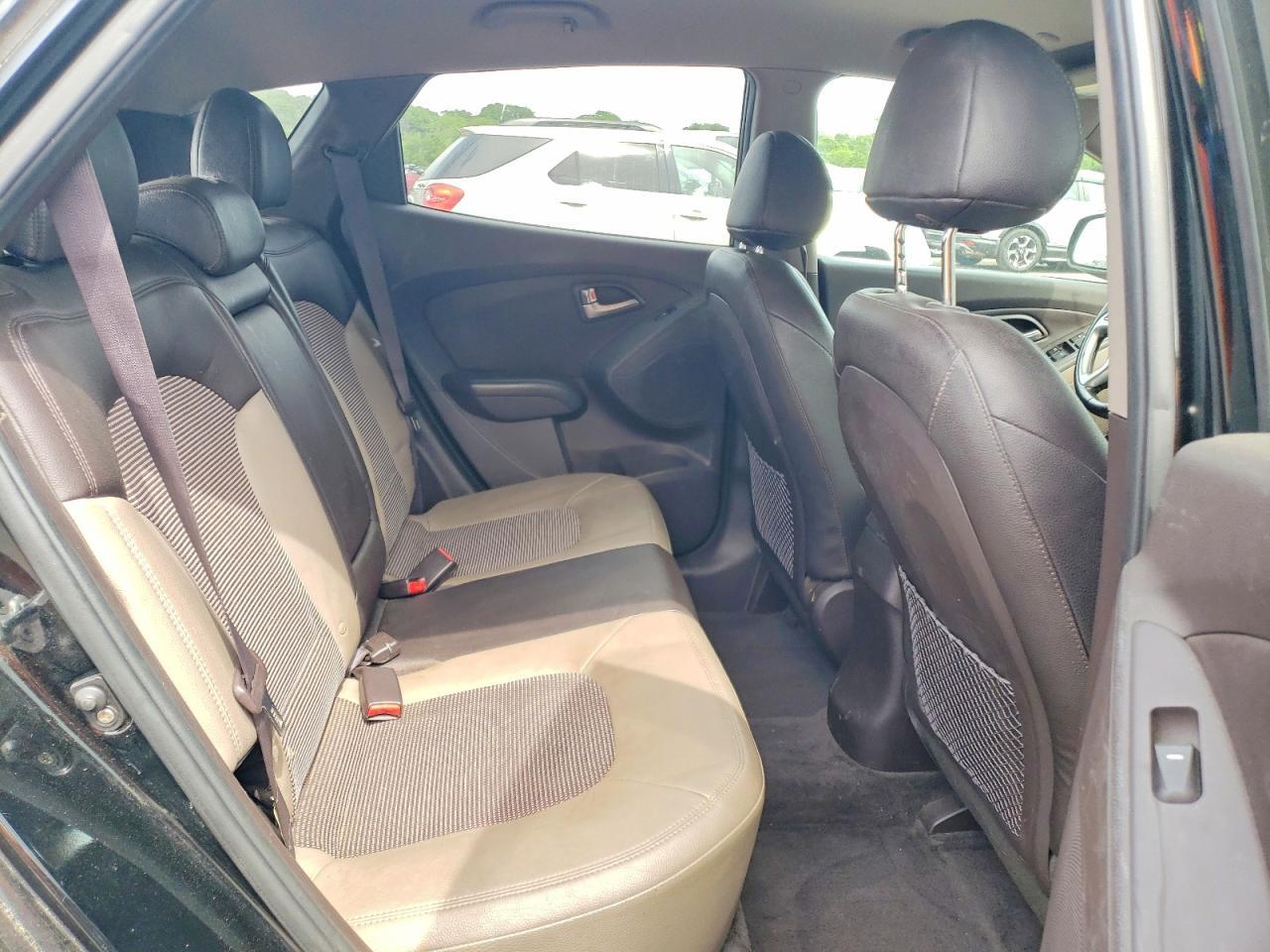 2013 HYUNDAI TUCSON GLS — Фото 10 из 12