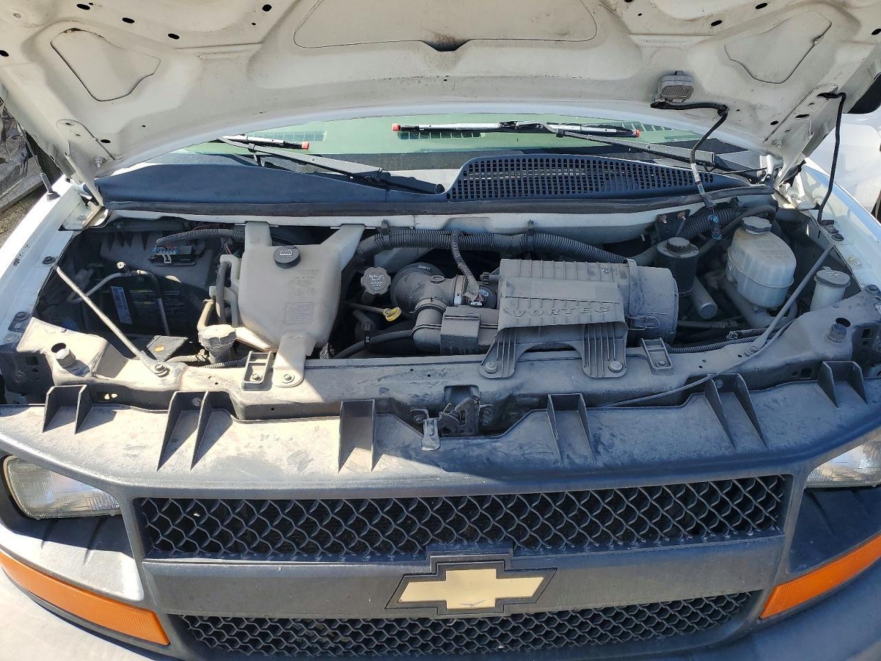 1GCSGAF40B1135061 2011 CHEVROLET EXPRESS G1500 photo no. 12
