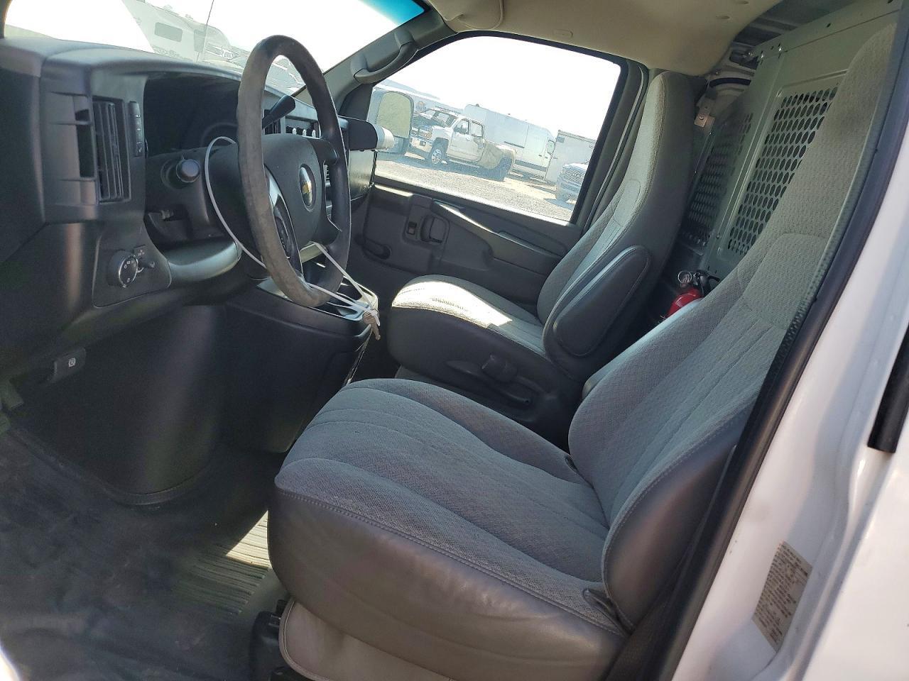 1GCSGAF40B1135061 2011 CHEVROLET EXPRESS G1500 photo no. 7