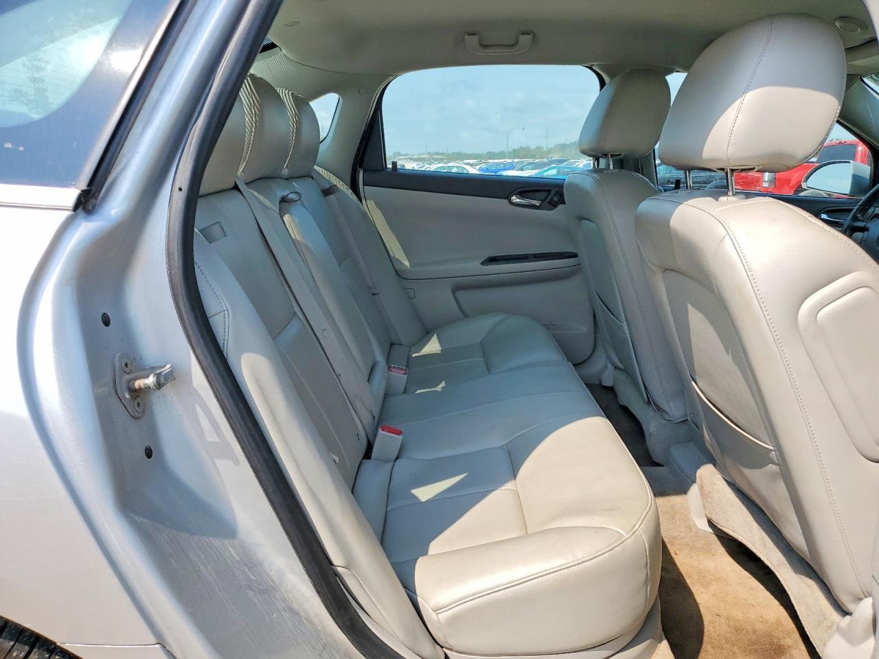 2011 CHEVROLET IMPALA LT — Фото 10 из 12