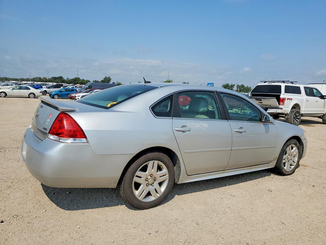 2011 CHEVROLET IMPALA LT — Фото 3 из 12