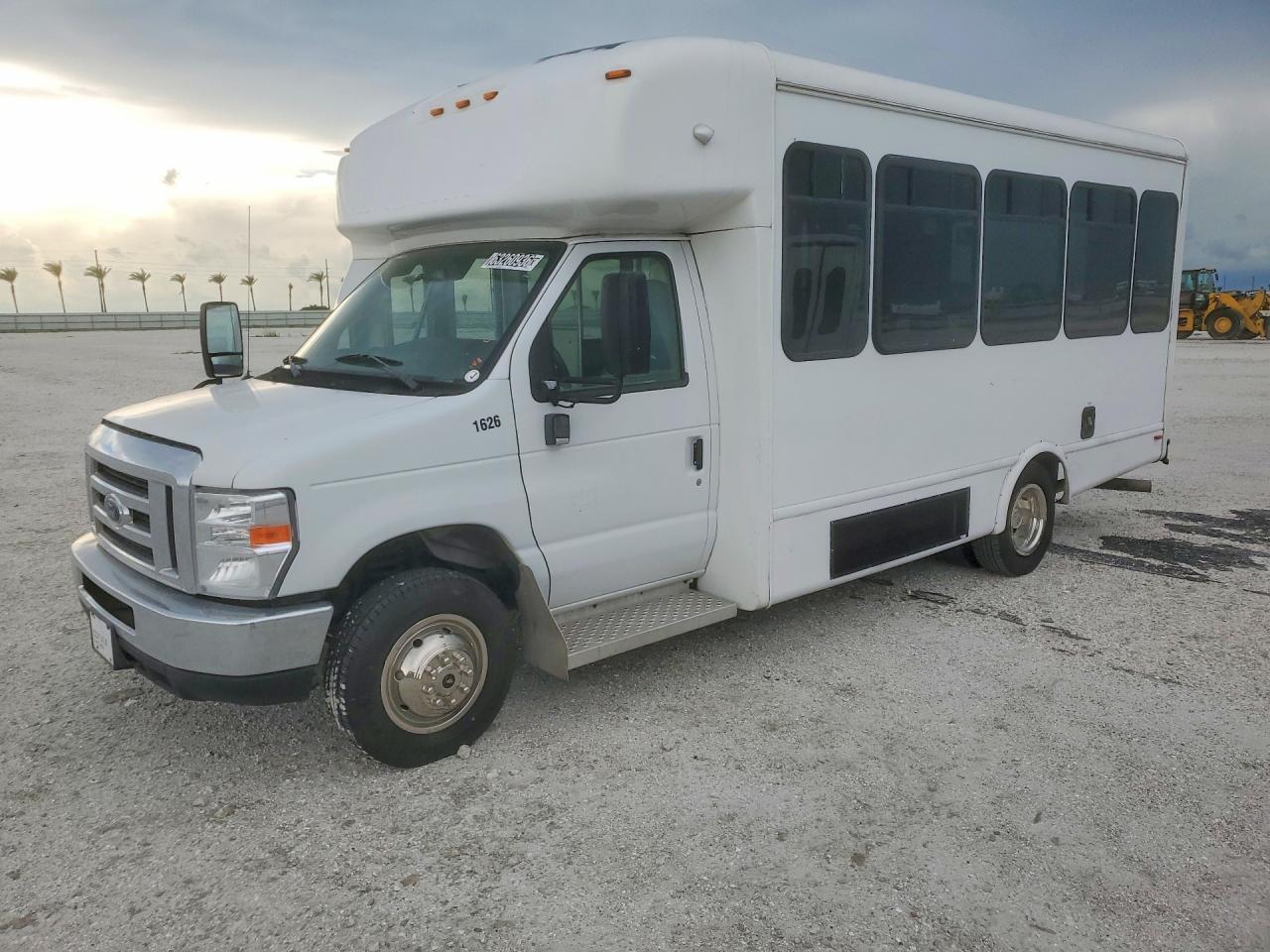 2021 FORD ECONOLINE 1FDEE3FN9MDC10764