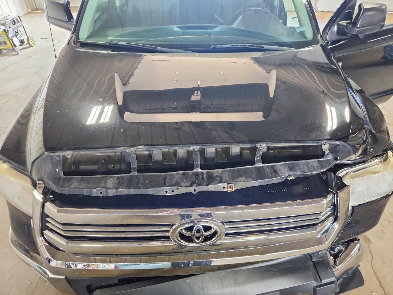2016 TOYOTA TUNDRA SR5 — Фото 11 из 12