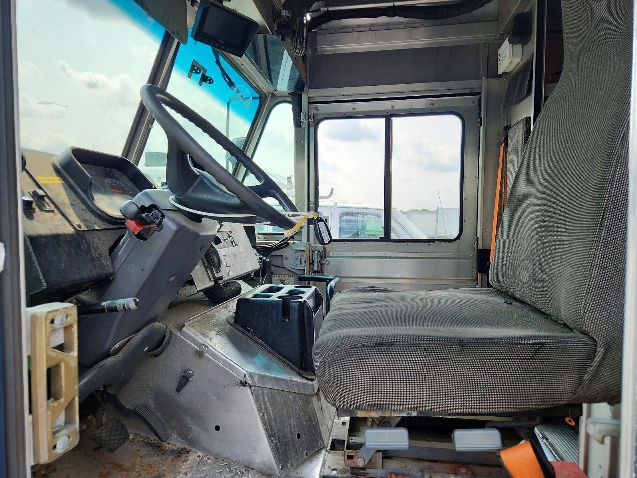 2021 FREIGHTLINER CHASSIS M LINE WALK-IN VAN — Фото 7 из 13