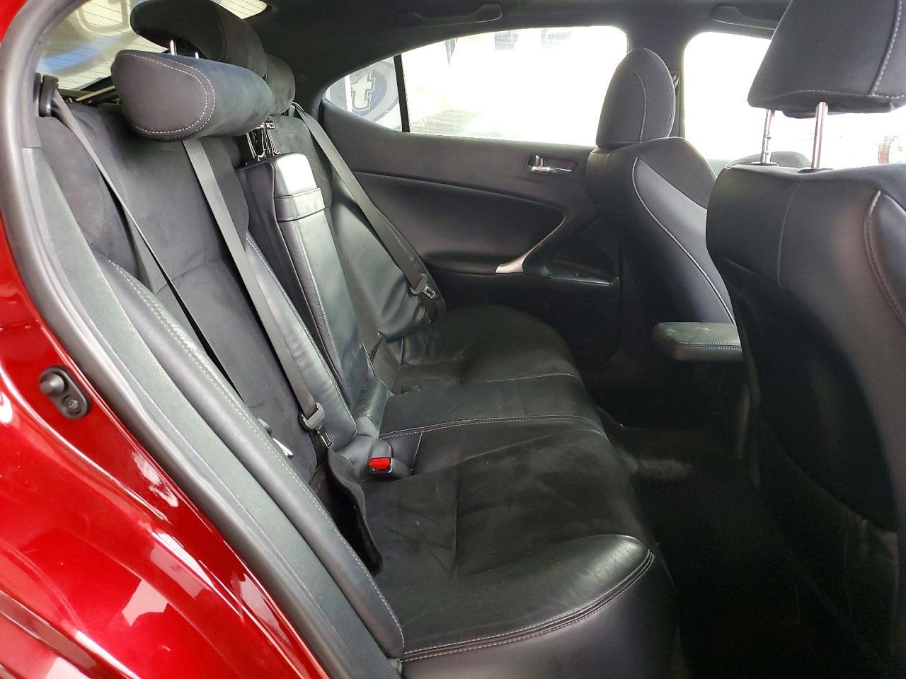 2013 LEXUS IS 250 — Фото 10 из 12