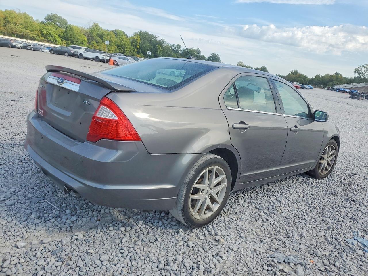 2011 FORD FUSION SEL — Фото 3 из 12