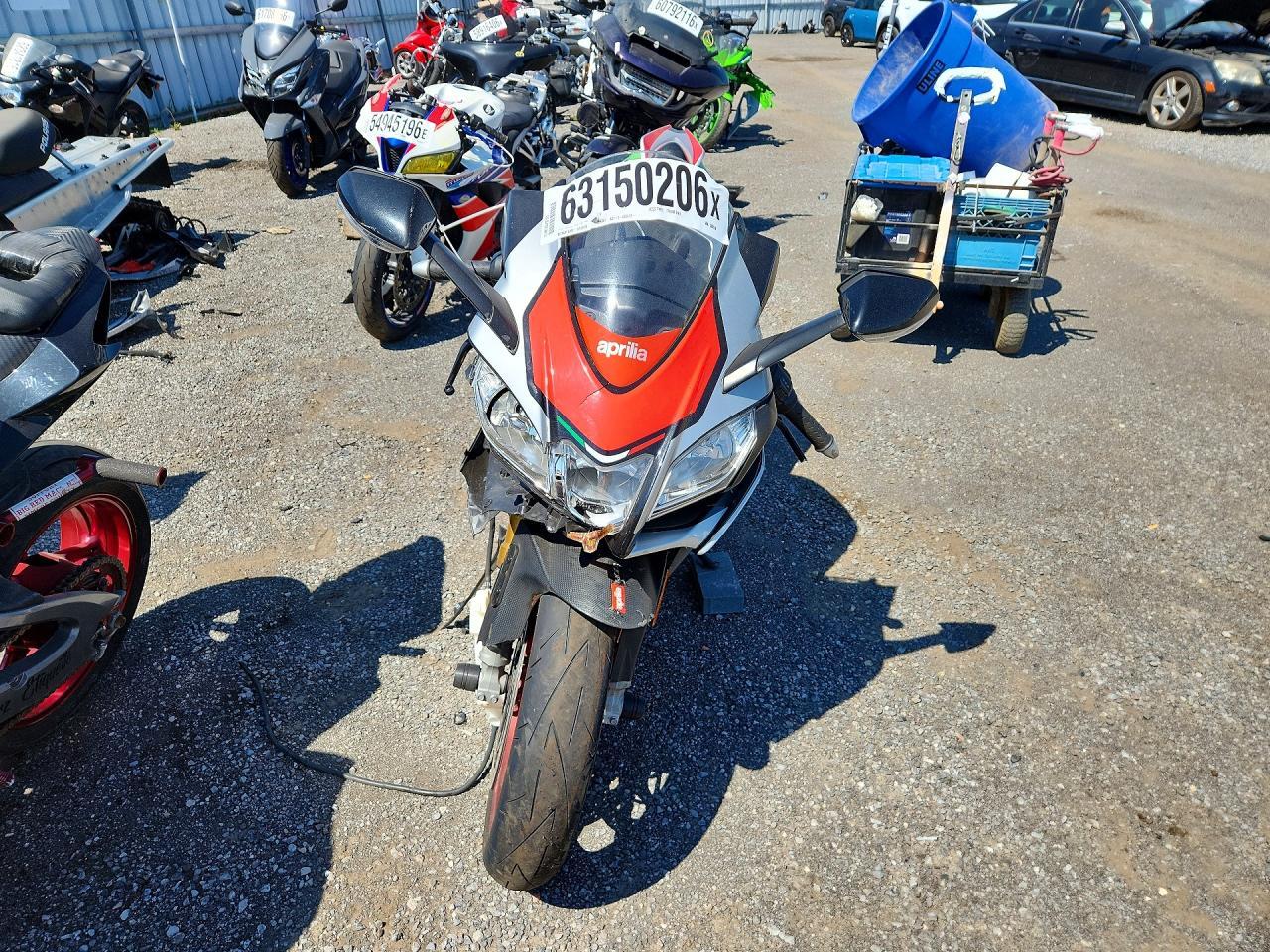 2017 APRILIA RSV4 RR — Фото 2 из 9