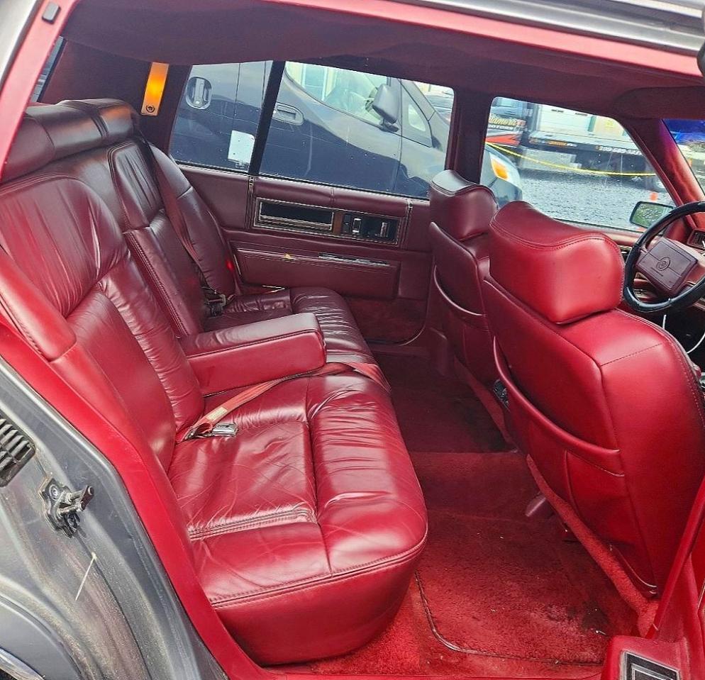 1992 CADILLAC DEVILLE — Фото 10 из 12